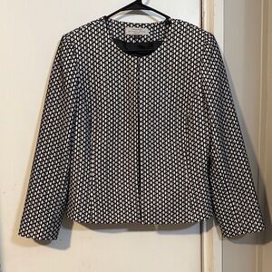 Tahari Black and White Geometric Buttonless Blazer. Size 12P